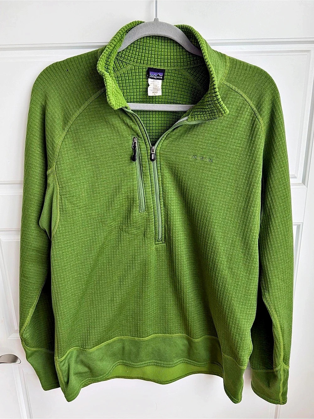 Patagonia Men's R1 Pullover Green Men's Quarter-Zip Size Large